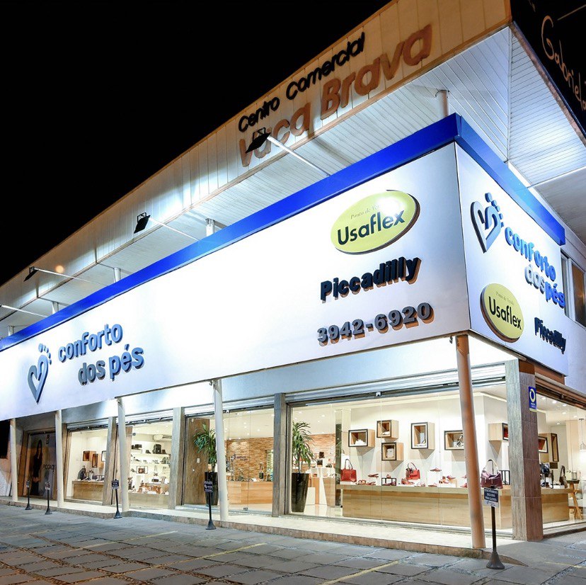 Fachada da unidade Setor Bueno da Conforto dos Pés no Centro Comercial Vaca Brava, na Av. T-10